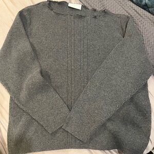 Liz Claiborne Women's Charcoal Sweater l LP